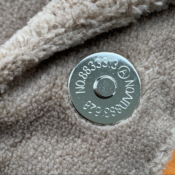 Precision bag tan crossbody daily bag - Picture 5 of 7